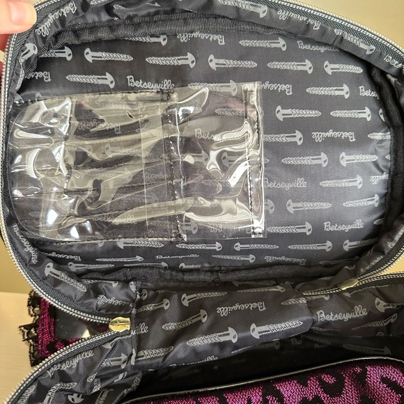 Betseyville Ruffled Cosmetic Case Betsey Johnson - Picture 7 of 10